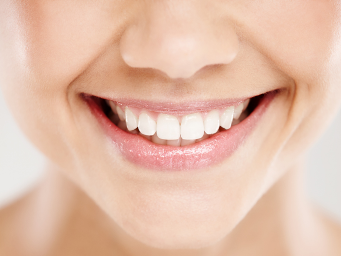 Zilo SmileQshine Teeth Whitening Powder: Brighten Your Smile Naturally!